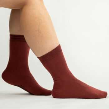 Chaussettes rouge brique 2