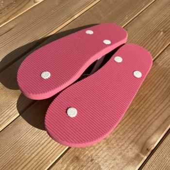 Tongs rose à pois crême, caoutchouc d'hévéa, femme