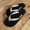 Tongs "KOBE" - Semelle noire avec bille de massage - Strap blanc