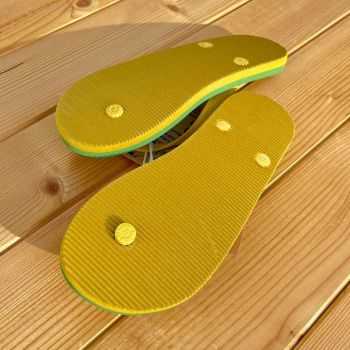 Tongs "TARAWA" - Semelle verte et jaune - Strap jaune