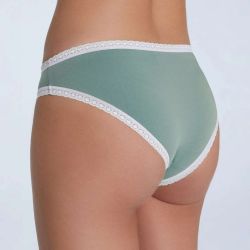 Culotte coupe classique avec dentelle - 95% coton bio - GOTS